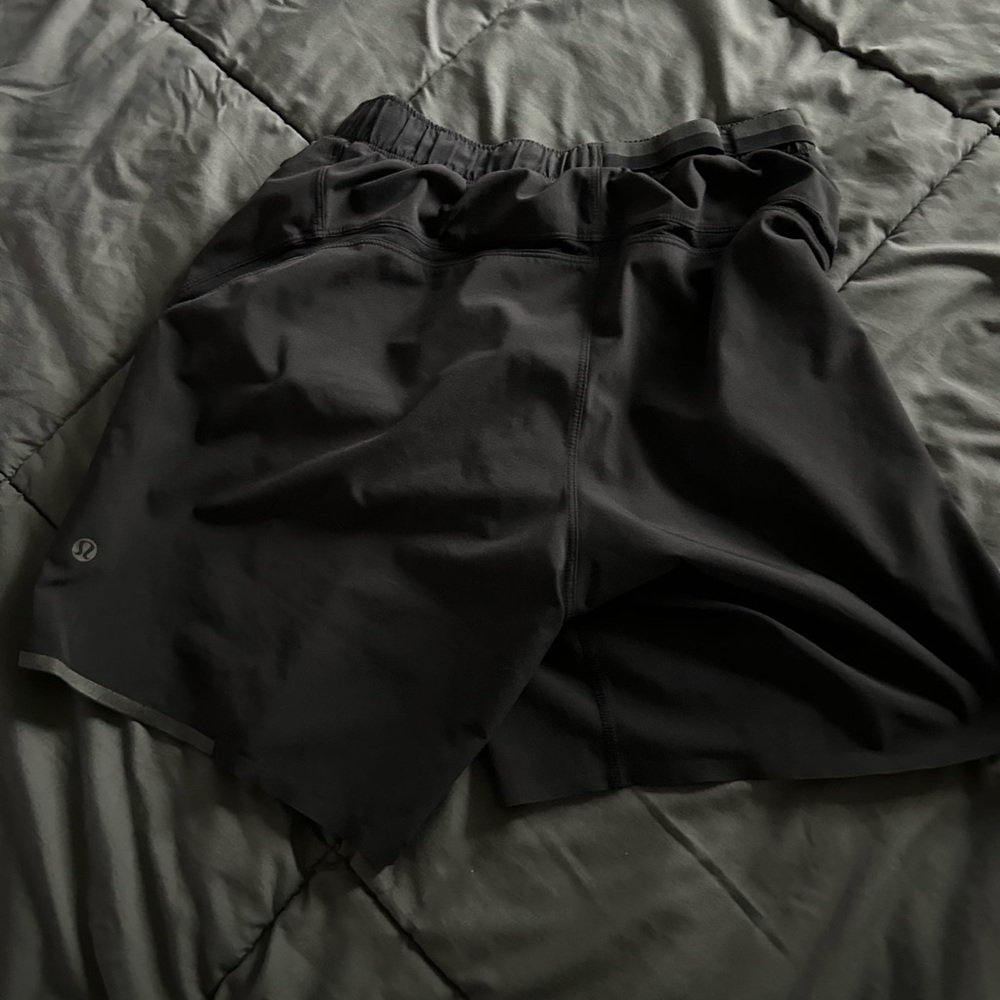Men Lulu shorts 7inch